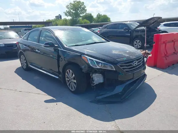 5NPE34AF7HH461749 2017 HYUNDAI SONATA - Image 1