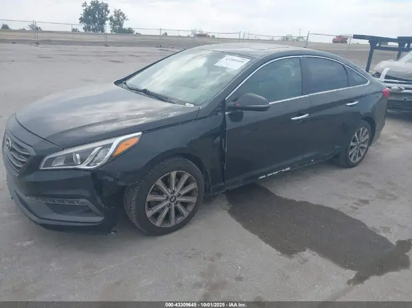 5NPE34AF7HH464389 2017 HYUNDAI SONATA - Image 2