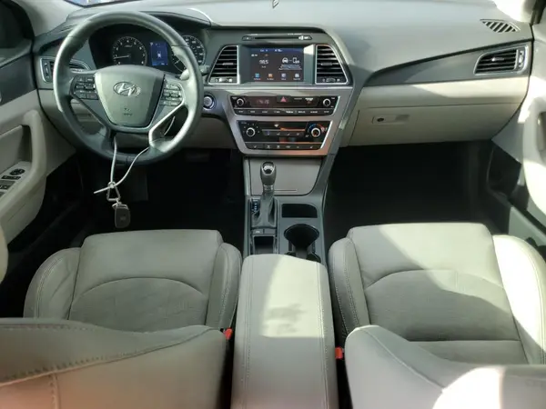 5NPE34AF7HH469852 2017 HYUNDAI SONATA - Image 8