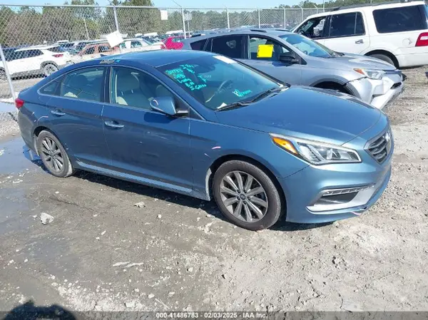 5NPE34AF7HH517737 2017 HYUNDAI SONATA - Image 1