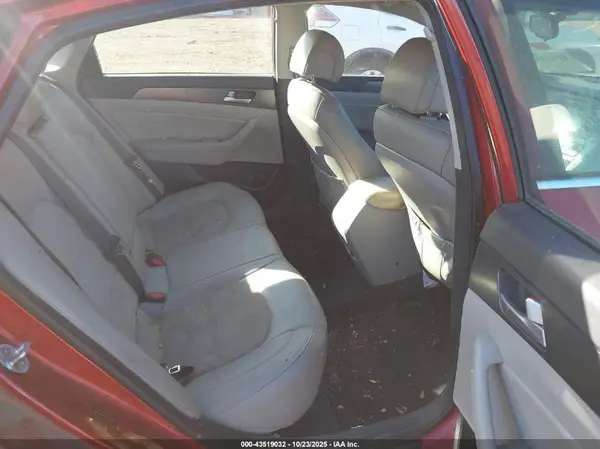 5NPE34AF7HH521643 2017 HYUNDAI SONATA - Image 8