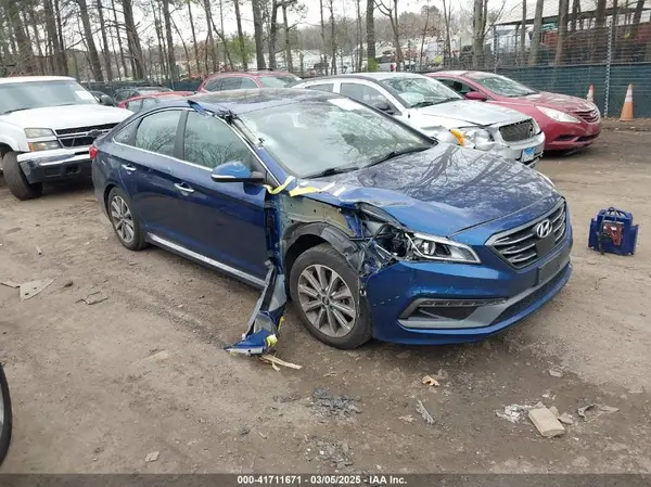 5NPE34AF7HH526373 2017 HYUNDAI SONATA - Image 1