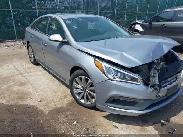 5NPE34AF7HH527085 2017 HYUNDAI SONATA - Image 1