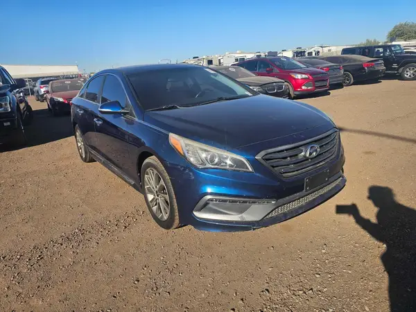 5NPE34AF7HH537566 2017 HYUNDAI SONATA - Image 1