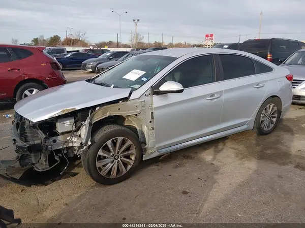 5NPE34AF7HH546848 2017 HYUNDAI SONATA - Image 2