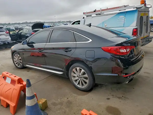 5NPE34AF7HH546879 2017 HYUNDAI SONATA - Image 2