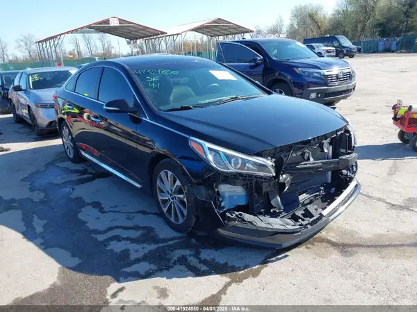 5NPE34AF7HH552374 2017 HYUNDAI SONATA - Image 1