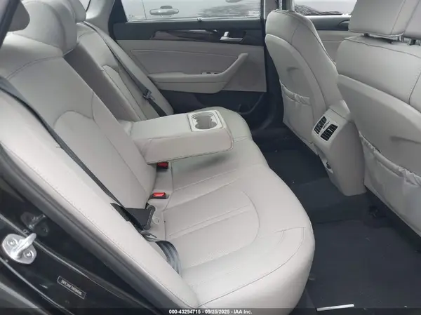 5NPE34AF7HH584046 2017 HYUNDAI SONATA - Image 8