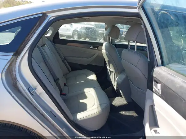 5NPE34AF7HH587187 2017 HYUNDAI SONATA - Image 8