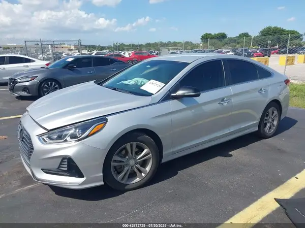 5NPE34AF7JH599121 2018 HYUNDAI SONATA - Image 2