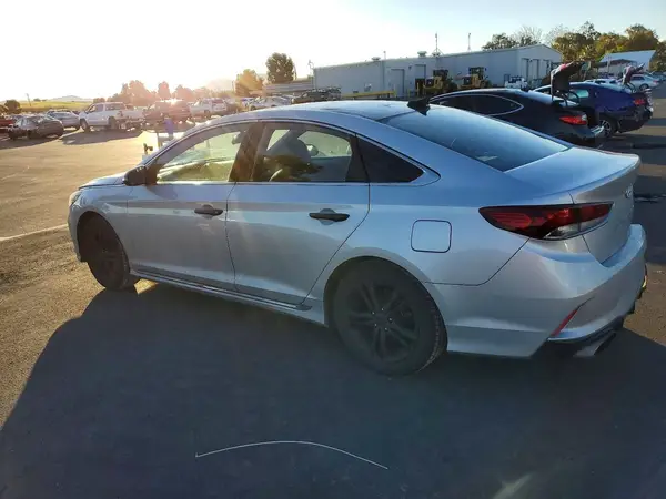 5NPE34AF7JH602048 2018 HYUNDAI SONATA - Image 2