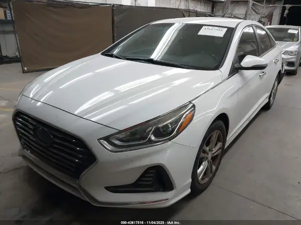 5NPE34AF7JH607055 2018 HYUNDAI SONATA - Image 2