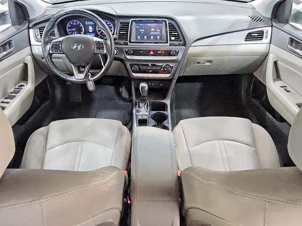 5NPE34AF7JH607556 2018 HYUNDAI SONATA - Image 8