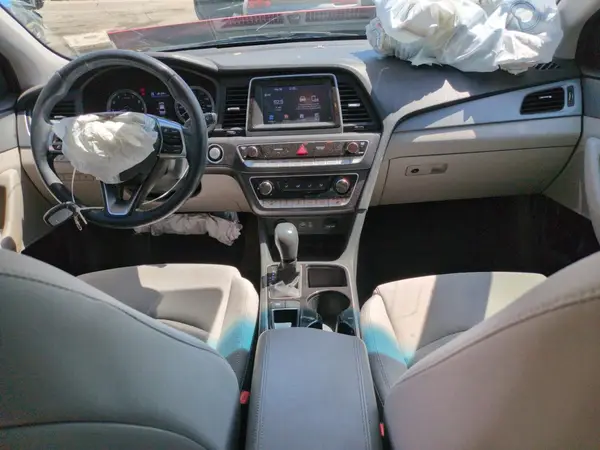 5NPE34AF7JH620498 2018 HYUNDAI SONATA - Image 8