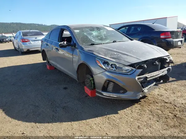 5NPE34AF7JH621330 2018 HYUNDAI SONATA - Image 1