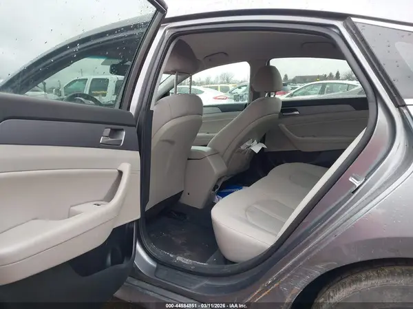 5NPE34AF7JH629900 2018 HYUNDAI SONATA - Image 8