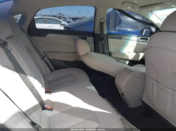 5NPE34AF7JH634062 2018 HYUNDAI SONATA - Image 8