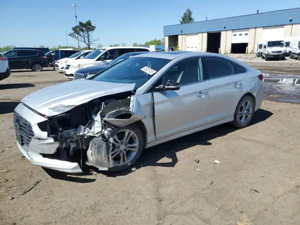 5NPE34AF7JH650746 2018 HYUNDAI SONATA - Image 1