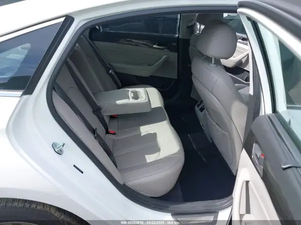 5NPE34AF7JH656062 2018 HYUNDAI SONATA - Image 8