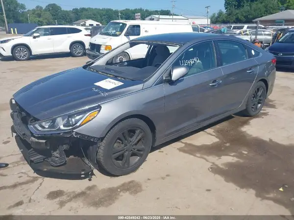 5NPE34AF7JH659477 2018 HYUNDAI SONATA - Image 2