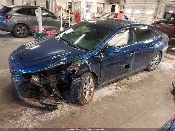 5NPE34AF7JH661696 2018 HYUNDAI SONATA - Image 2
