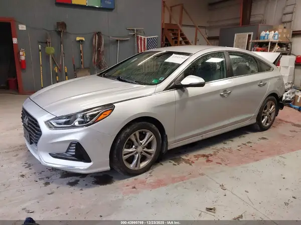 5NPE34AF7JH670088 2018 HYUNDAI SONATA - Image 2