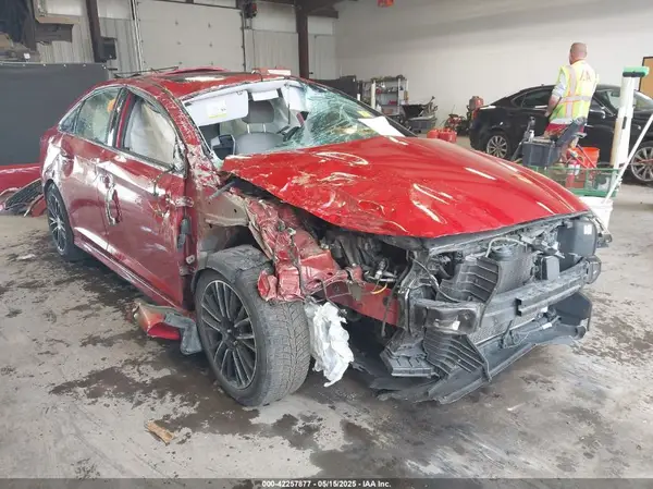5NPE34AF7JH670267 2018 HYUNDAI SONATA - Image 1