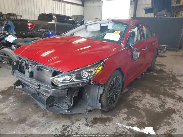 5NPE34AF7JH670267 2018 HYUNDAI SONATA - Image 2