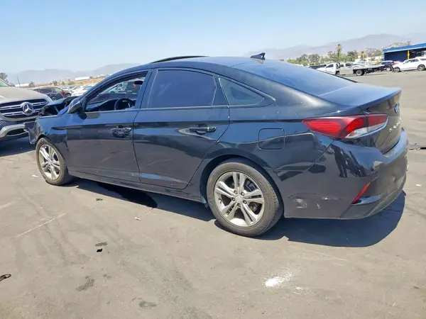 5NPE34AF7JH672729 2018 HYUNDAI SONATA - Image 2