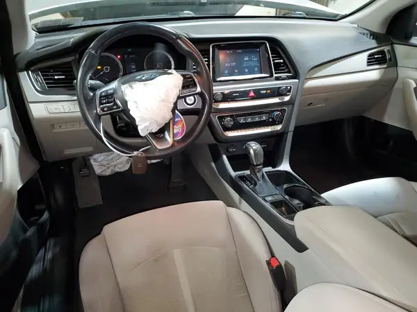 5NPE34AF7JH684251 2018 HYUNDAI SONATA - Image 8