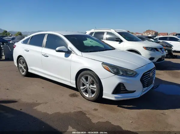 5NPE34AF7JH687084 2018 HYUNDAI SONATA - Image 1