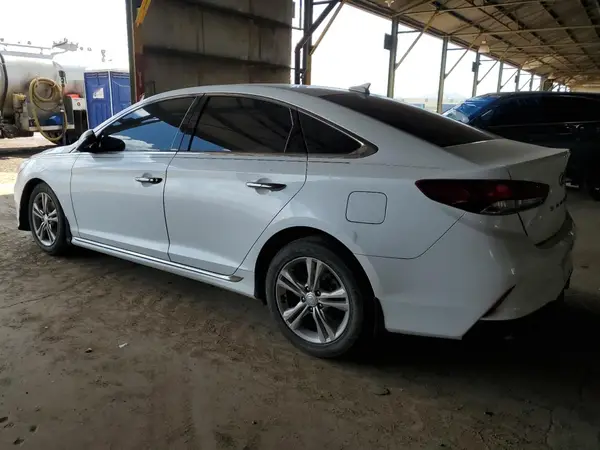 5NPE34AF7JH696402 2018 HYUNDAI SONATA - Image 2