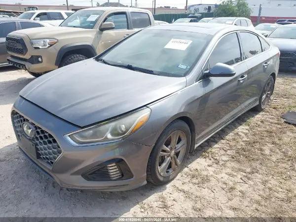 5NPE34AF7JH696982 2018 HYUNDAI SONATA - Image 2