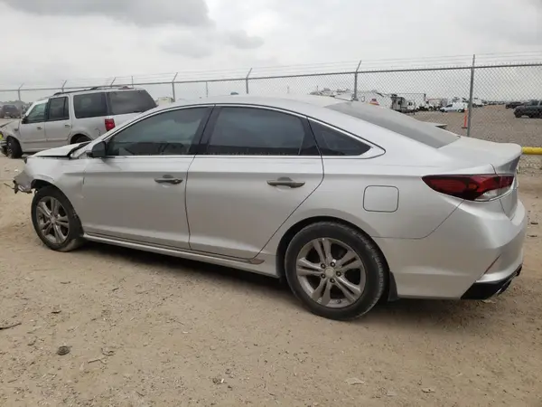 5NPE34AF7JH699543 2018 HYUNDAI SONATA - Image 2