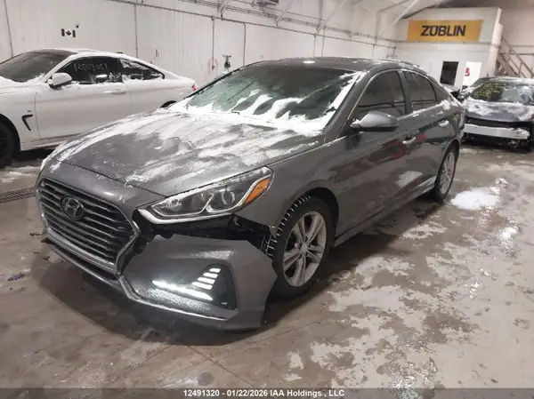 5NPE34AF7JH725655 2018 HYUNDAI SONATA - Image 2