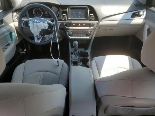 5NPE34AF7KH743817 2019 HYUNDAI SONATA - Image 8