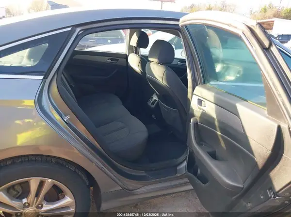 5NPE34AF7KH760326 2019 HYUNDAI SONATA - Image 8