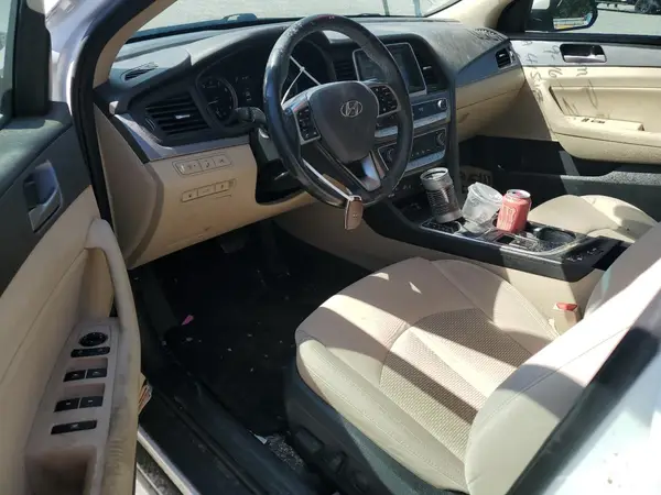 5NPE34AF7KH807077 2019 HYUNDAI SONATA - Image 8