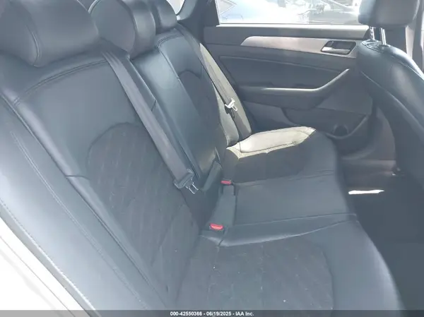 5NPE34AF7KH815759 2019 HYUNDAI SONATA - Image 8