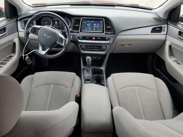 5NPE34AF7KH818712 2019 HYUNDAI SONATA - Image 8