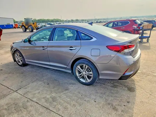 5NPE34AF7KH820850 2019 HYUNDAI SONATA - Image 2