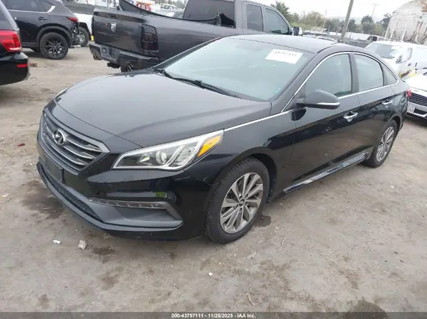 5NPE34AF8GH261686 2016 HYUNDAI SONATA - Image 2