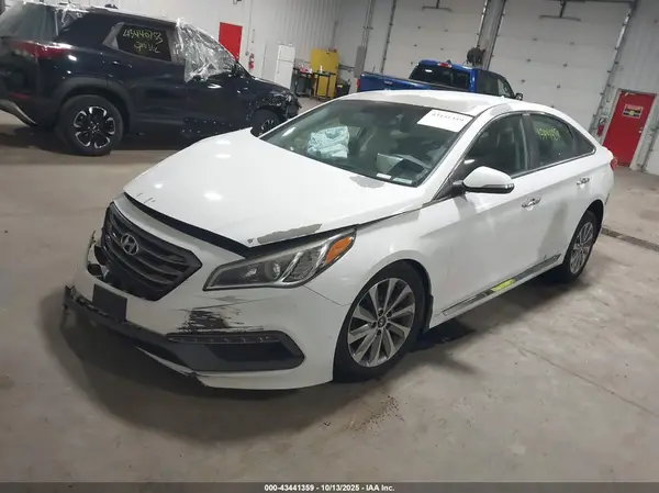 5NPE34AF8GH264796 2016 HYUNDAI SONATA - Image 2