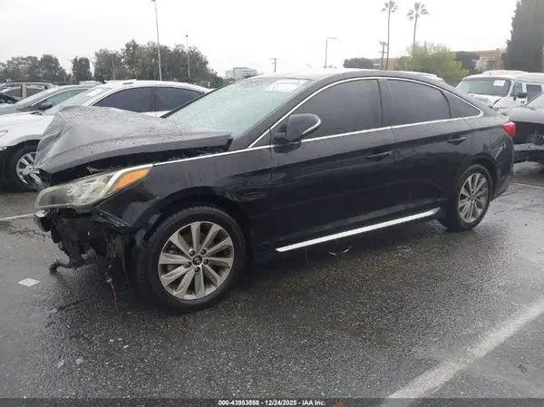 5NPE34AF8GH268587 2016 HYUNDAI SONATA - Image 2