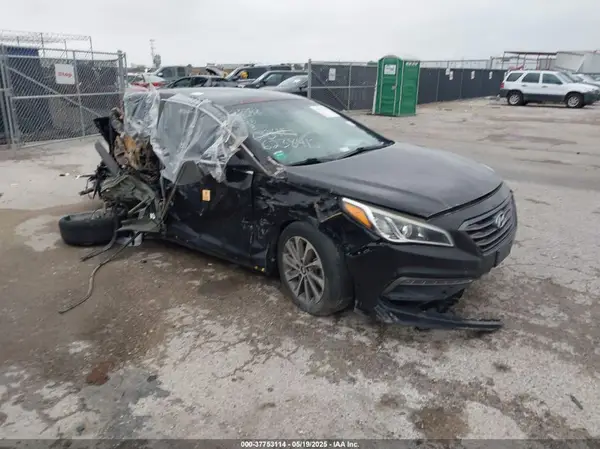5NPE34AF8GH302236 2016 HYUNDAI SONATA - Image 1