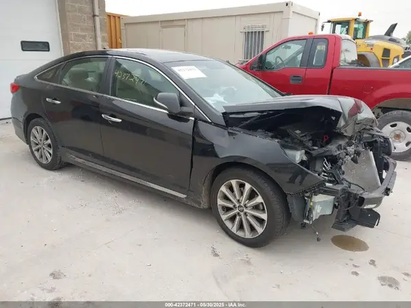5NPE34AF8GH326634 2016 HYUNDAI SONATA - Image 1