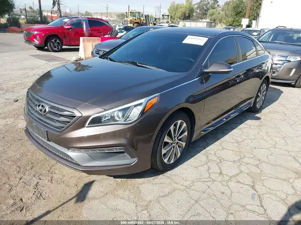 5NPE34AF8GH403759 2016 HYUNDAI SONATA - Image 2