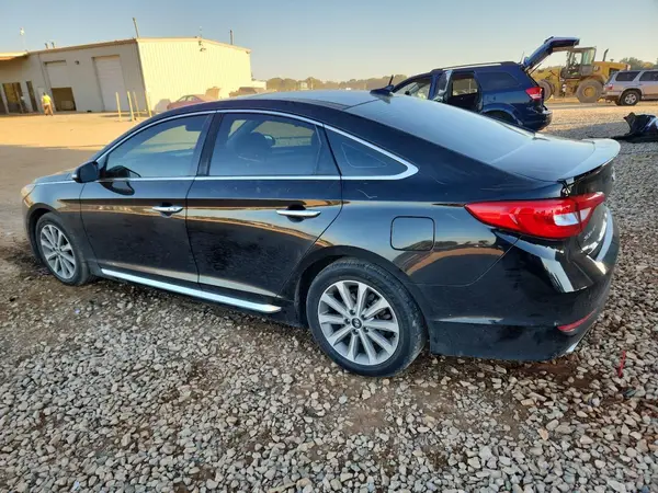 5NPE34AF8GH413417 2016 HYUNDAI SONATA - Image 2