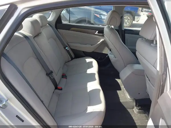 5NPE34AF8GH415684 2016 HYUNDAI SONATA - Image 8