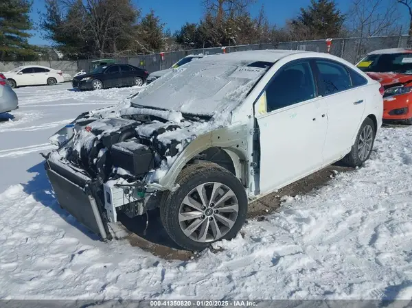 5NPE34AF8GH418519 2016 HYUNDAI SONATA - Image 2